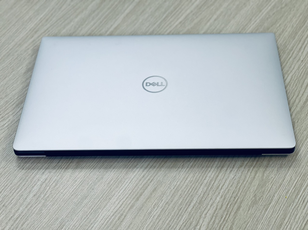 dell xps 7390 mẫu laptop doanh nhân giá rẻ